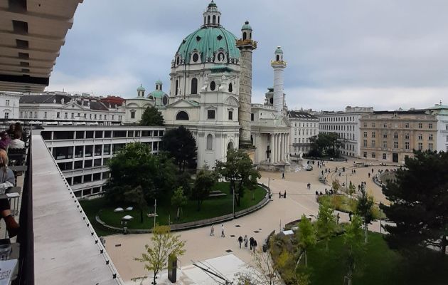 Rund um den Karlsplatz trude und toechter