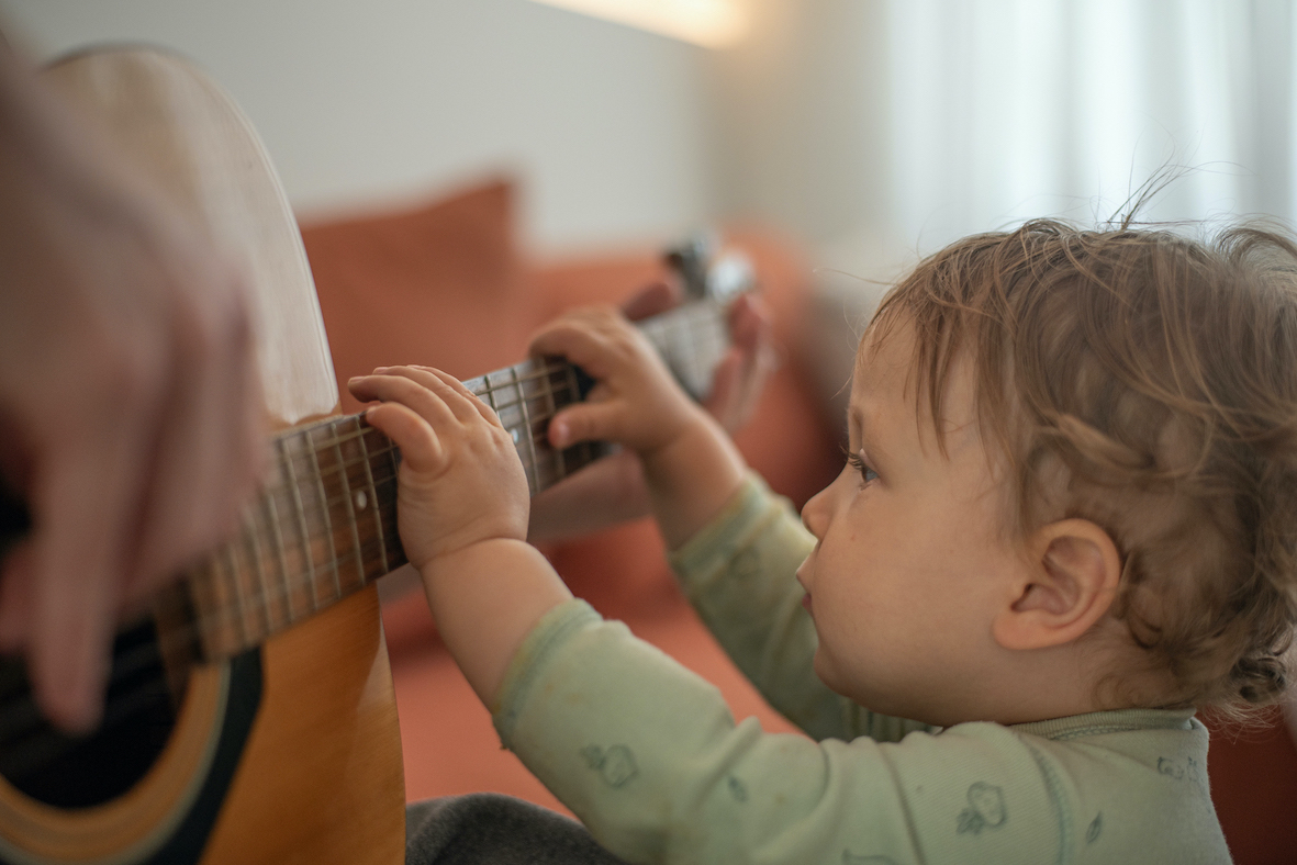 Baby Gitarre Klein